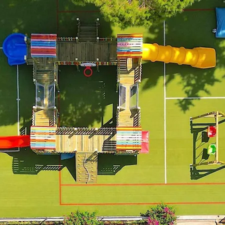 Caprea فندق مرمريس