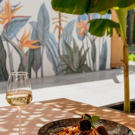 Caprea 3* مرمريس