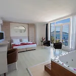 Caprea فندق مرمريس