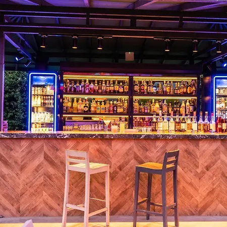 Caprea فندق مرمريس