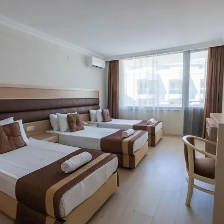 Caprea فندق مرمريس