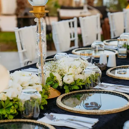 Caprea فندق مرمريس