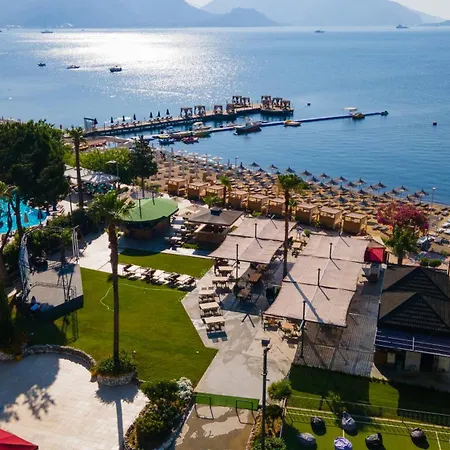 Hotel Caprea 3*
